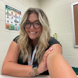 Meet your Posher, Gabriella